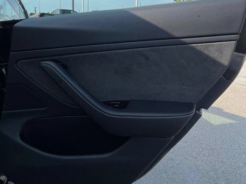 Used 2018 Tesla Model 3 Long Range RWD image 29