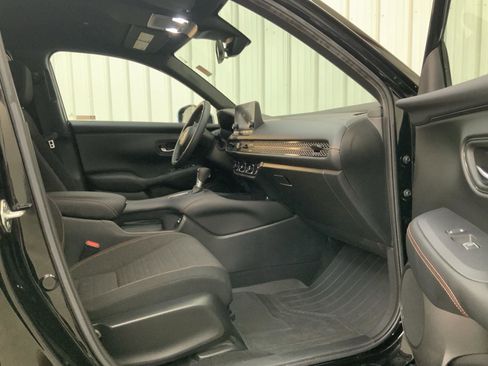 Used 2023 Honda HR-V Sport image 31
