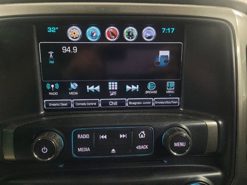 Used 2018 Chevrolet Silverado 1500 LT image 25