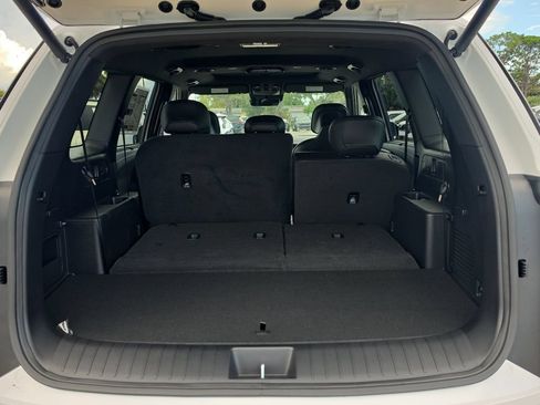 New 2027 Kia Telluride EX FWD image 10