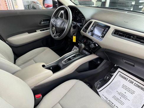 Used 2021 Honda HR-V LX image 19