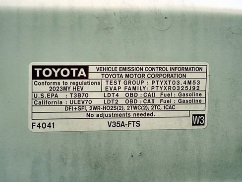 Used 2023 Toyota Tundra Platinum image 34