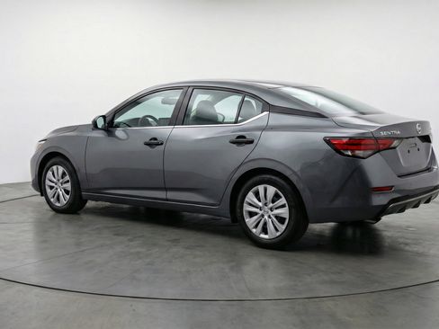 Used 2025 Nissan Sentra S image 6