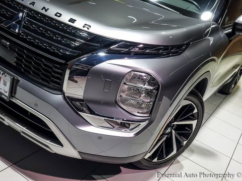 Used 2023 Mitsubishi Outlander SE image 8