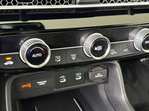 Certified 2025 Honda Civic Sport Touring image 18