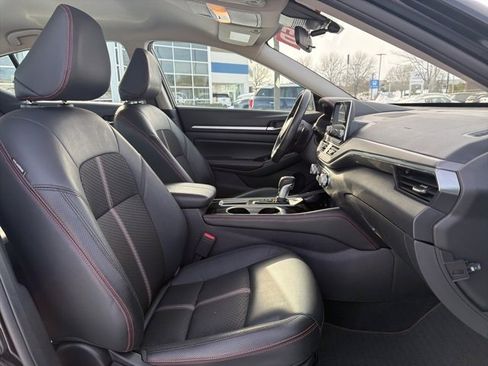 Used 2024 Nissan Altima 2.5 SR image 29