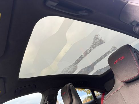 New 2025 Porsche Taycan GTS image 19