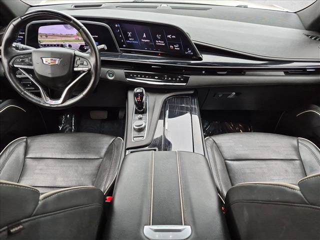 Used 2024 Cadillac Escalade ESV Sport w/ LPO, ONYX Package AWD/4WD image 18