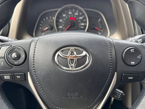 Used 2015 Toyota RAV4 XLE FWD image 15