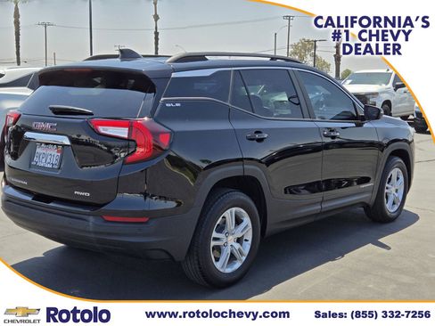 Used 2024 GMC Terrain SLE w/ Driver Convenience Package AWD/4WD image 7