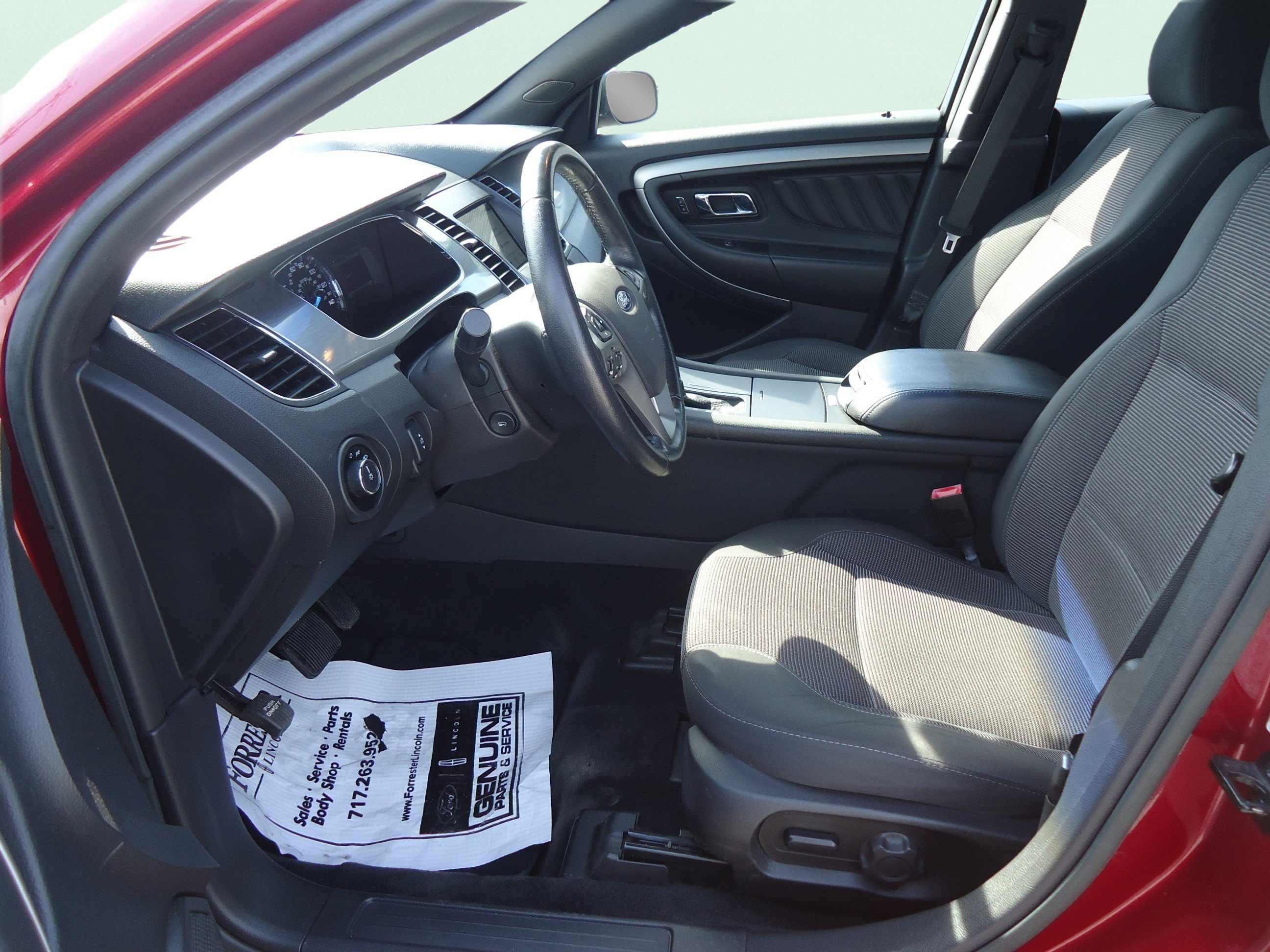 Used 2016 Ford Taurus SEL w/ Equipment Group 201A FWD image 21