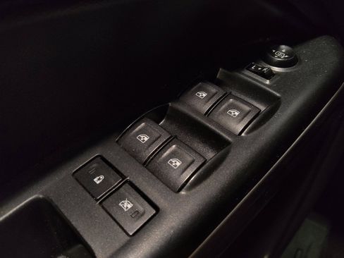 Used 2017 Chevrolet Colorado LT w/ Luxury Package, Chrome RWD image 27