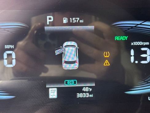 Used 2024 Kia Niro EX image 18