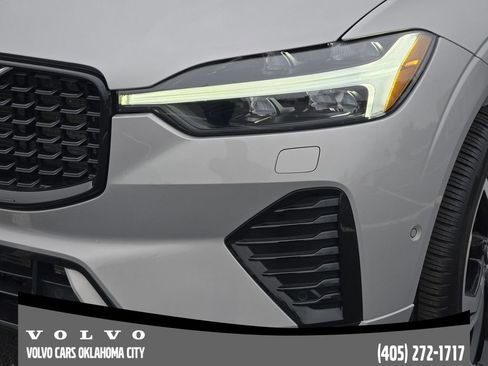 Certified 2024 Volvo XC60 B5 Ultimate w/ Protection Package Premier AWD/4WD image 8