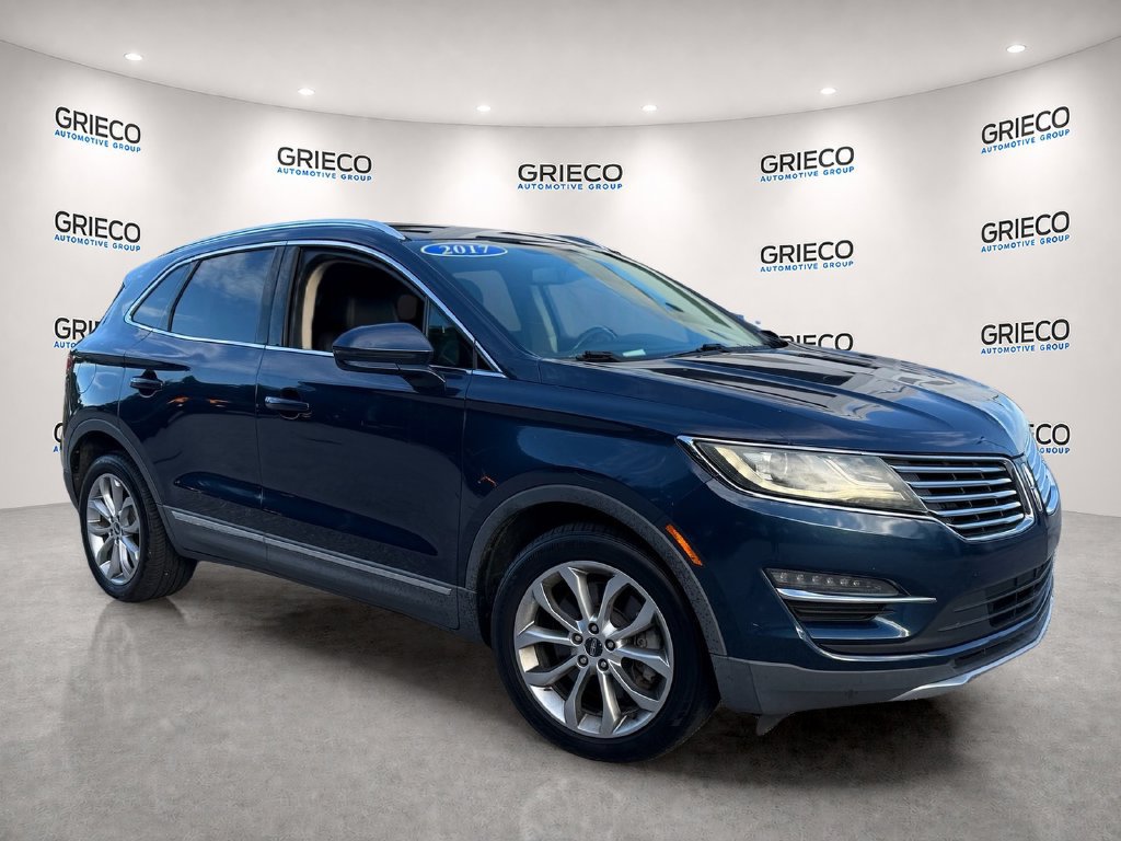 Used 2017 Lincoln MKC Select w/ Select Plus Package FWD image 1