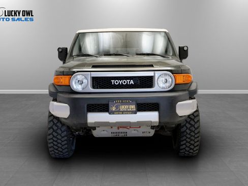 Used 2013 Toyota FJ Cruiser 4WD image 2