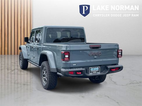 New 2025 Jeep Gladiator Rubicon w/ Convenience Group image 7