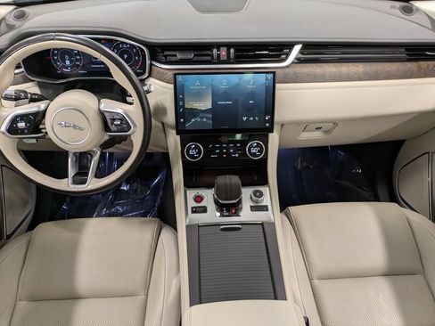 Used 2021 Jaguar F-PACE S image 23