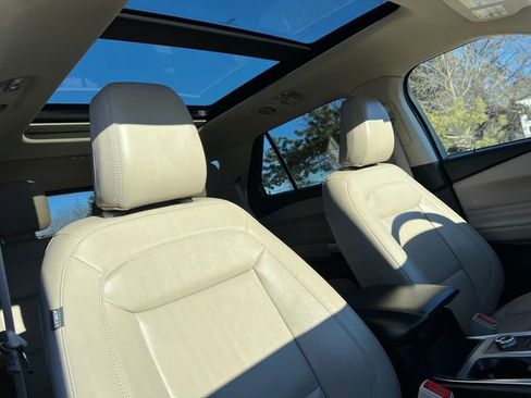 Used 2022 Ford Explorer XLT w/ Equipment Group 202A image 37