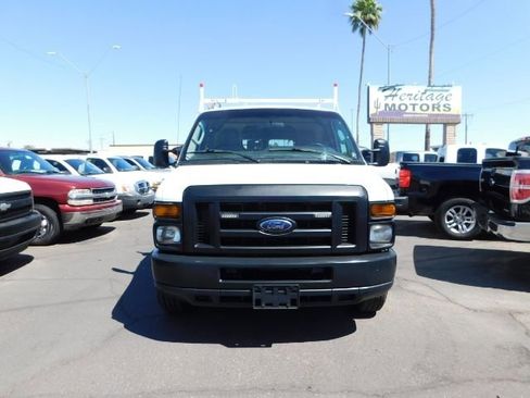 Used 2011 Ford E-250 and Econoline 250 image 2