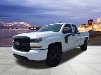 Used 2018 Chevrolet Silverado 1500 Custom w/ Custom Value Package image 1