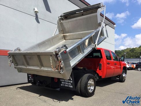 Used 2013 Chevrolet Silverado 3500 W/T w/ Snow Plow Prep Package image 10