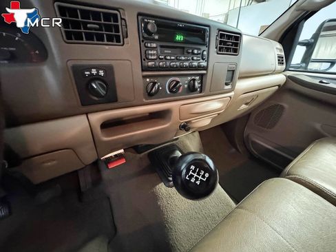 Used 1999 Ford F350 Lariat AWD/4WD image 3