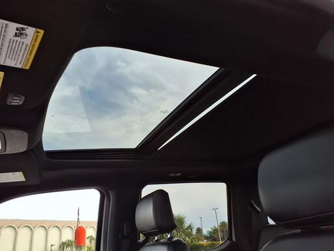 Used 2022 Ford F150 Lariat w/ Equipment Group 502A High image 29