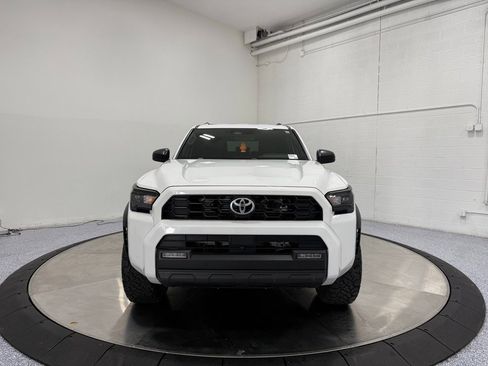 Used 2025 Toyota 4Runner TRD Off-Road image 2