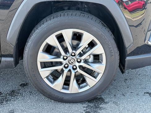Used 2023 Toyota RAV4 XLE Premium AWD/4WD image 36