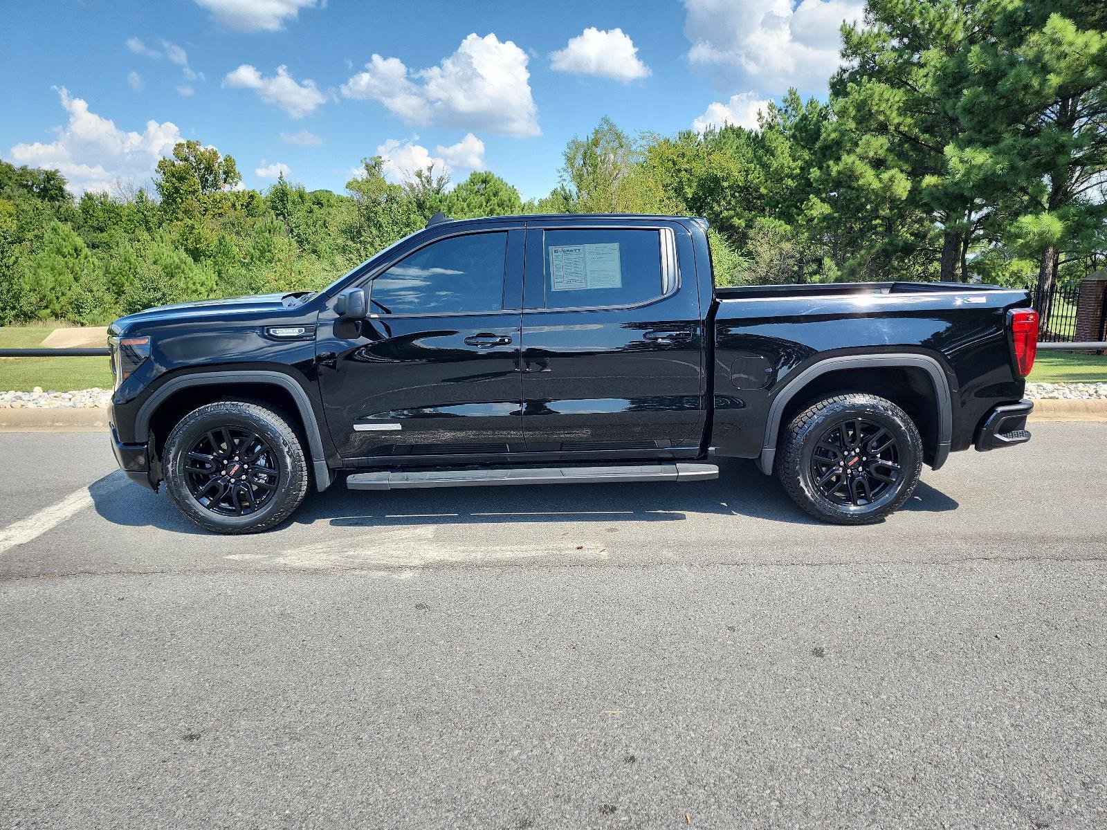Certified 2024 GMC Sierra 1500 Elevation w/ Preferred Package AWD/4WD image 2