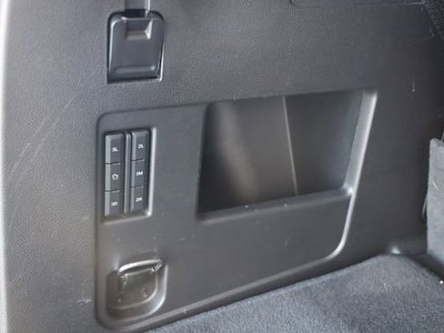 Used 2018 Ford Expedition Platinum RWD image 12