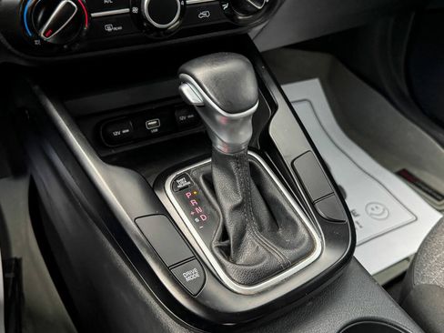 Used 2020 Kia Soul GT-Line FWD image 28