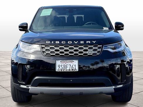 Used 2025 Land Rover Discovery S image 3