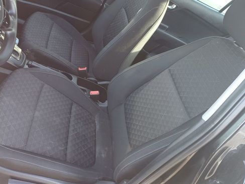 Used 2022 Kia Rio LX image 6