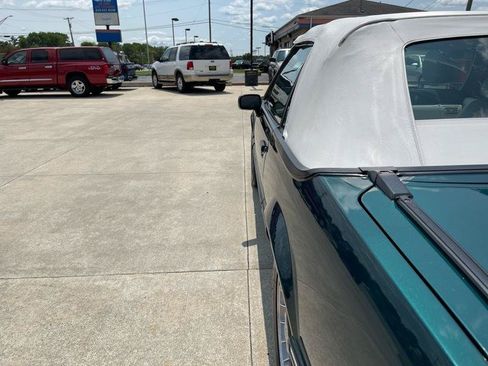 Used 1990 Ford Mustang LX RWD image 14