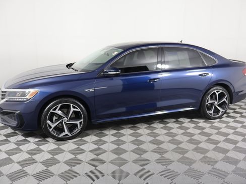 Used 2020 Volkswagen Passat 2.0T R-Line image 9