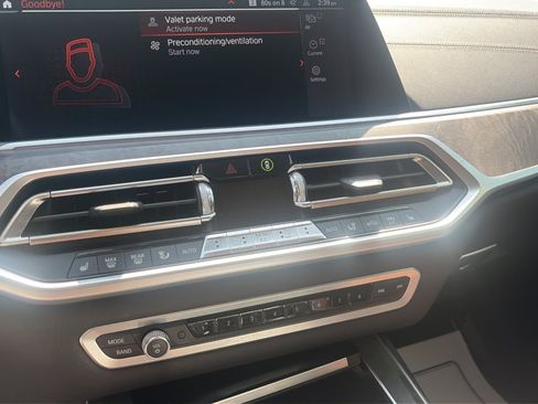Used 2019 BMW X7 xDrive40i w/ Premium Package AWD/4WD image 25