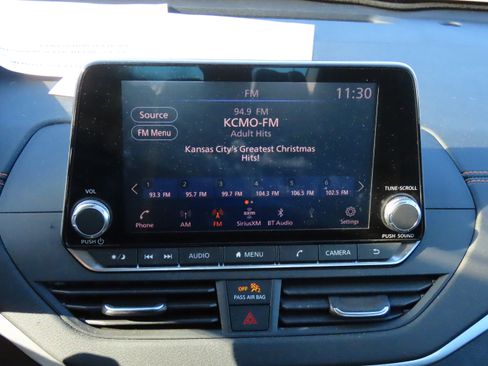 Used 2020 Nissan Altima 2.0 SR image 24