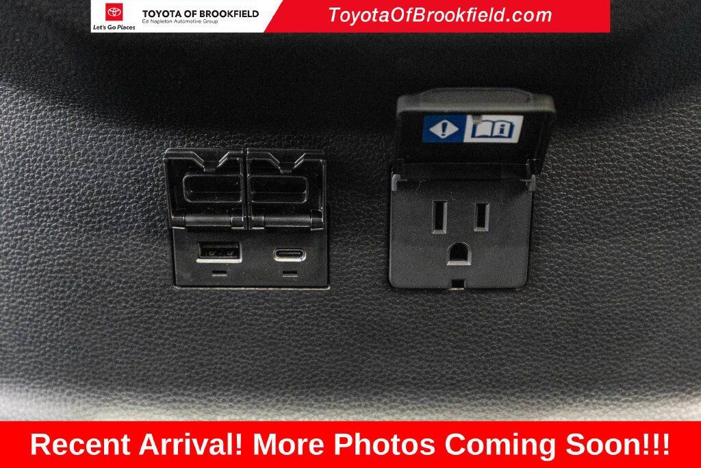 Certified 2026 Toyota Sequoia Limited w/ Tow Technology Package AWD/4WD image 36