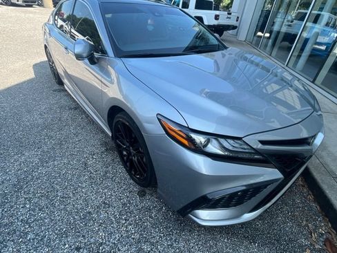 Used 2022 Toyota Camry XSE FWD image 2