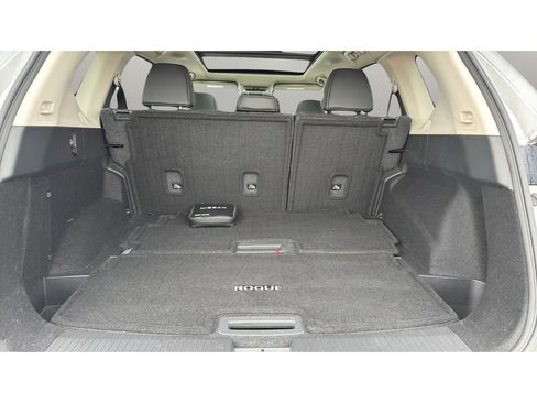 Certified 2023 Nissan Rogue SL w/ SL Premium Package AWD/4WD image 10