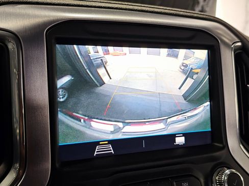 Used 2023 GMC Sierra 2500 SLE image 31