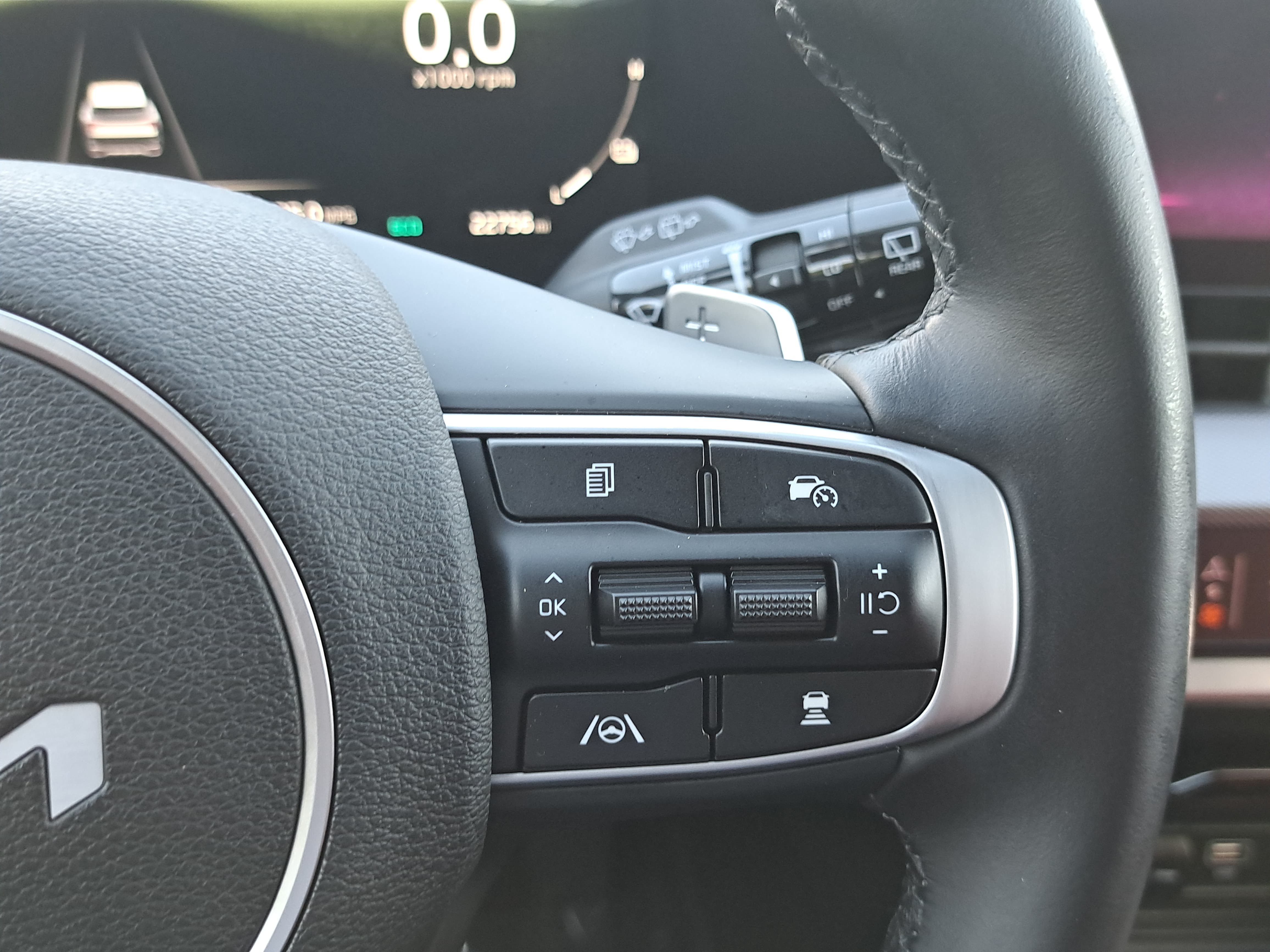 Used 2025 Kia Sportage SX Prestige AWD/4WD image 19