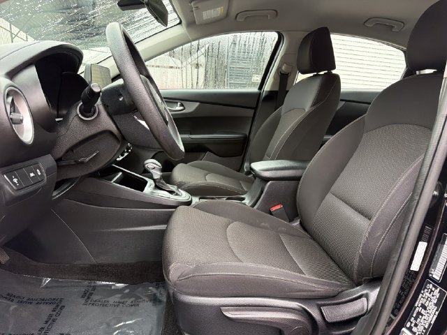 Used 2021 Kia Forte LXS FWD image 10