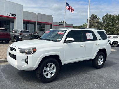 Certified 2024 Toyota 4Runner SR5 Premium w/ Moonroof Package