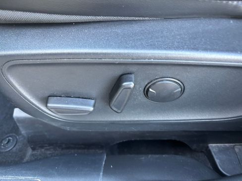 Used 2024 Ford Escape ST-Line image 15