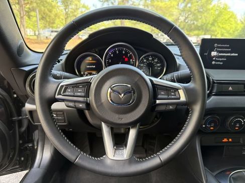 Used 2025 MAZDA MX-5 Miata Sport RWD image 14