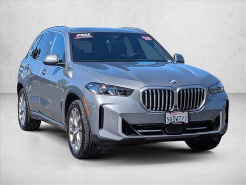 Used 2026 BMW X5 xDrive40i AWD/4WD image 3