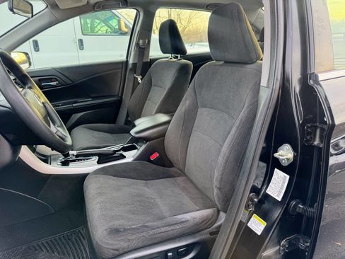 Used 2015 Honda Accord EX image 12
